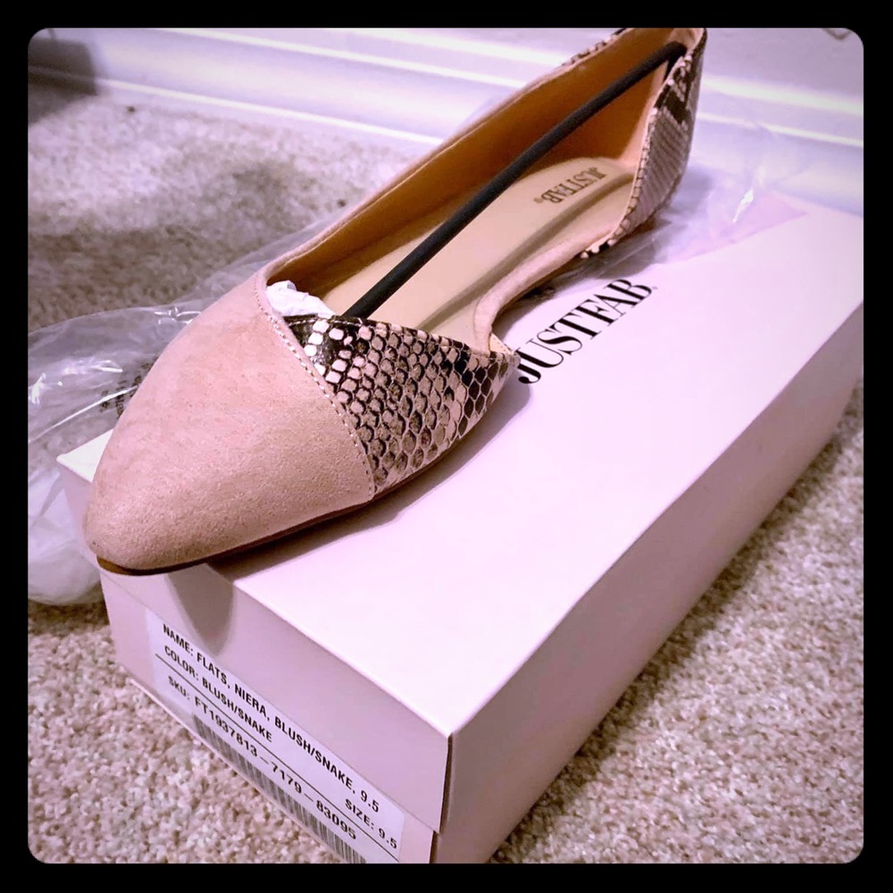 Women’s Just Fab Flats